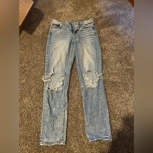 extra long American eagle ripped mom jeans